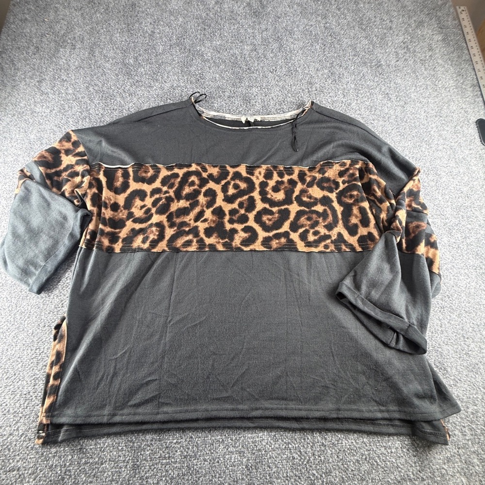 Umgee USA Womens Medium Leopard Print Colorblock Oversized Knit Top Gray 3/4 Slv